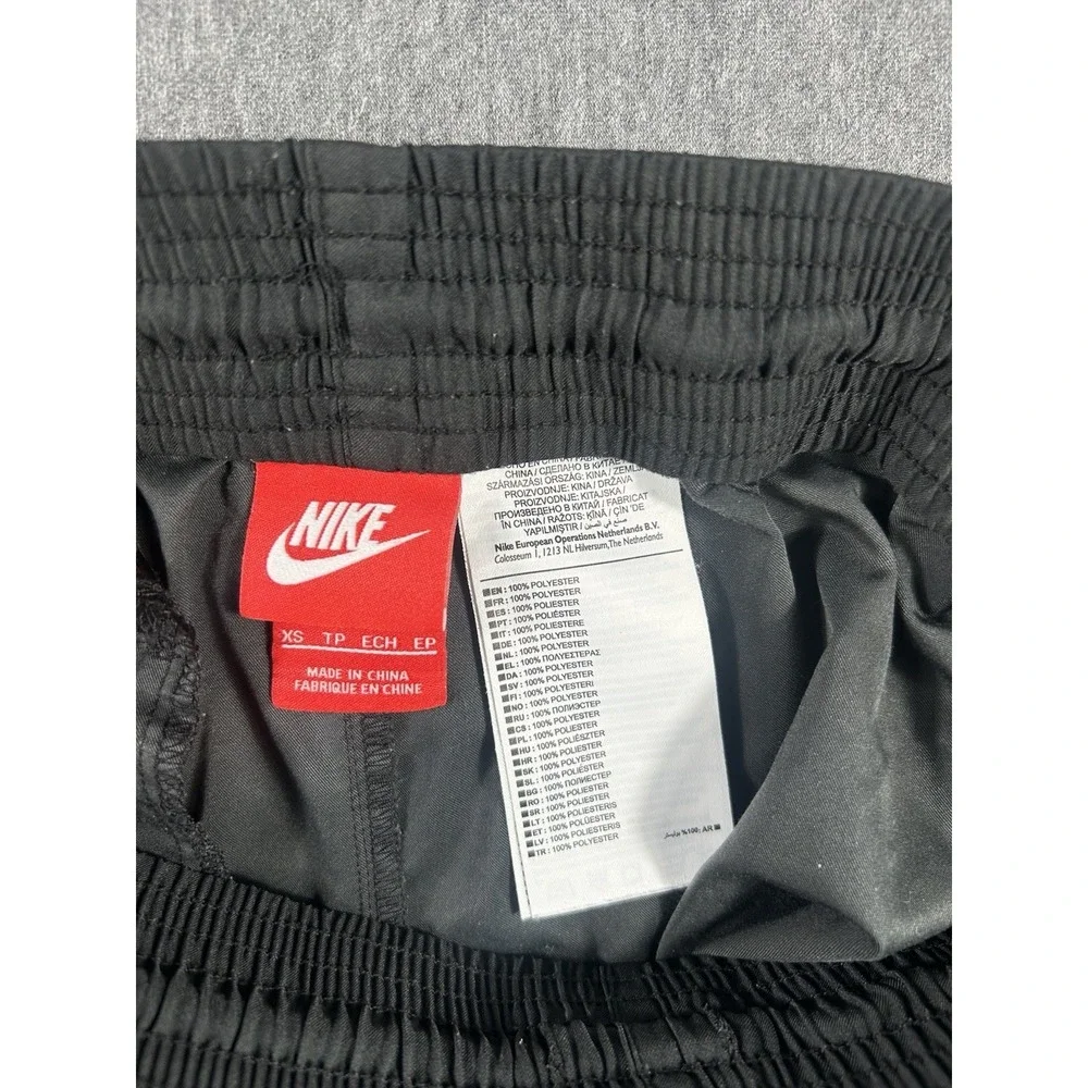Nike Women's Sportswear Woven Logo Shorts‎ BlackXS